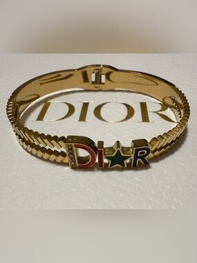 Luxurious Letters Bracelet Fashion Jewelry